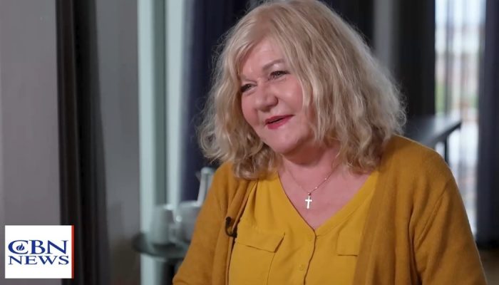 Ingrid Carlqvist teve um encontro com Cristo em Israel. (Foto: Reprodução/CBN News).