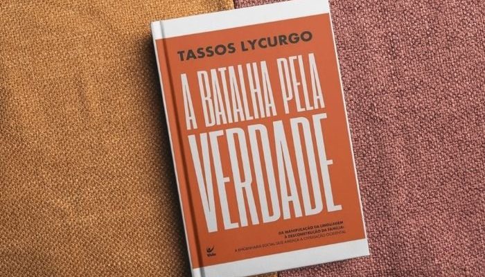 Livro A Batalha pela Verdade (Foto: Montagem/Folha Gospel)
